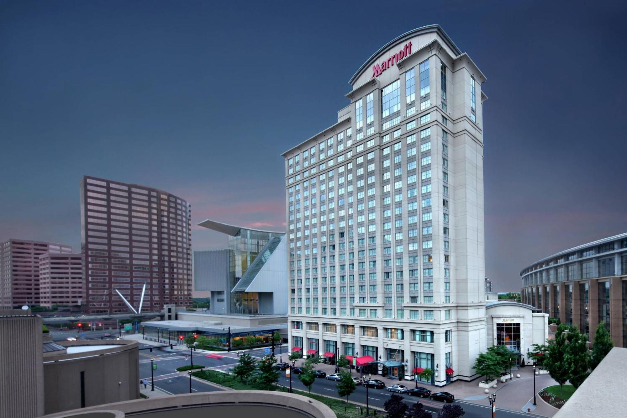 Hartford Marriott Downtown Hotel Exterior foto